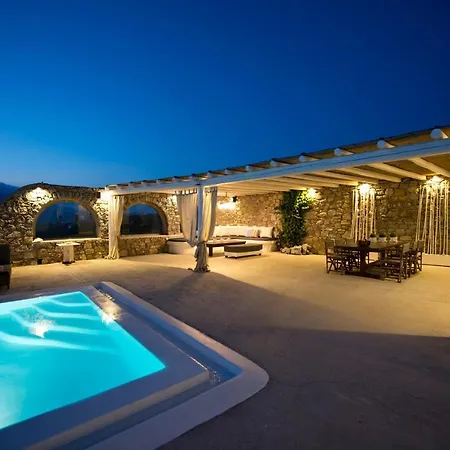 Tatiana & Villa Klouvas