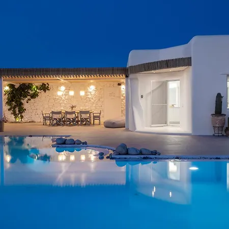 Tatiana & Villa Klouvas